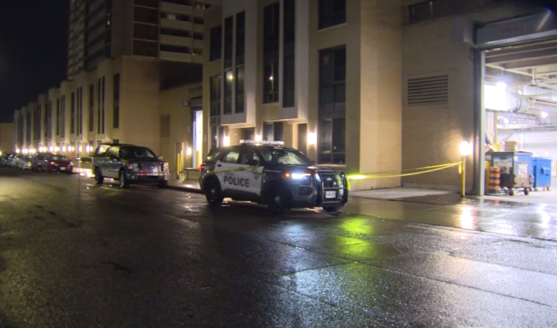 Strzelanina w St. James Town. 20-latek walczy o życie