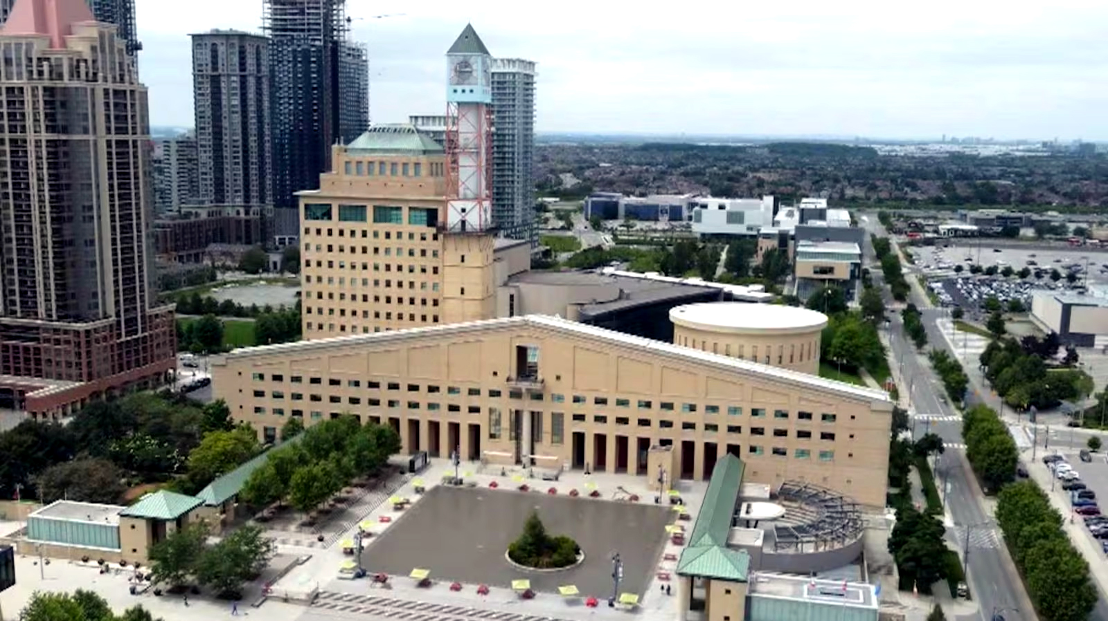 Na Celebration Square w Mississaudze tylko flaga kanadyjska