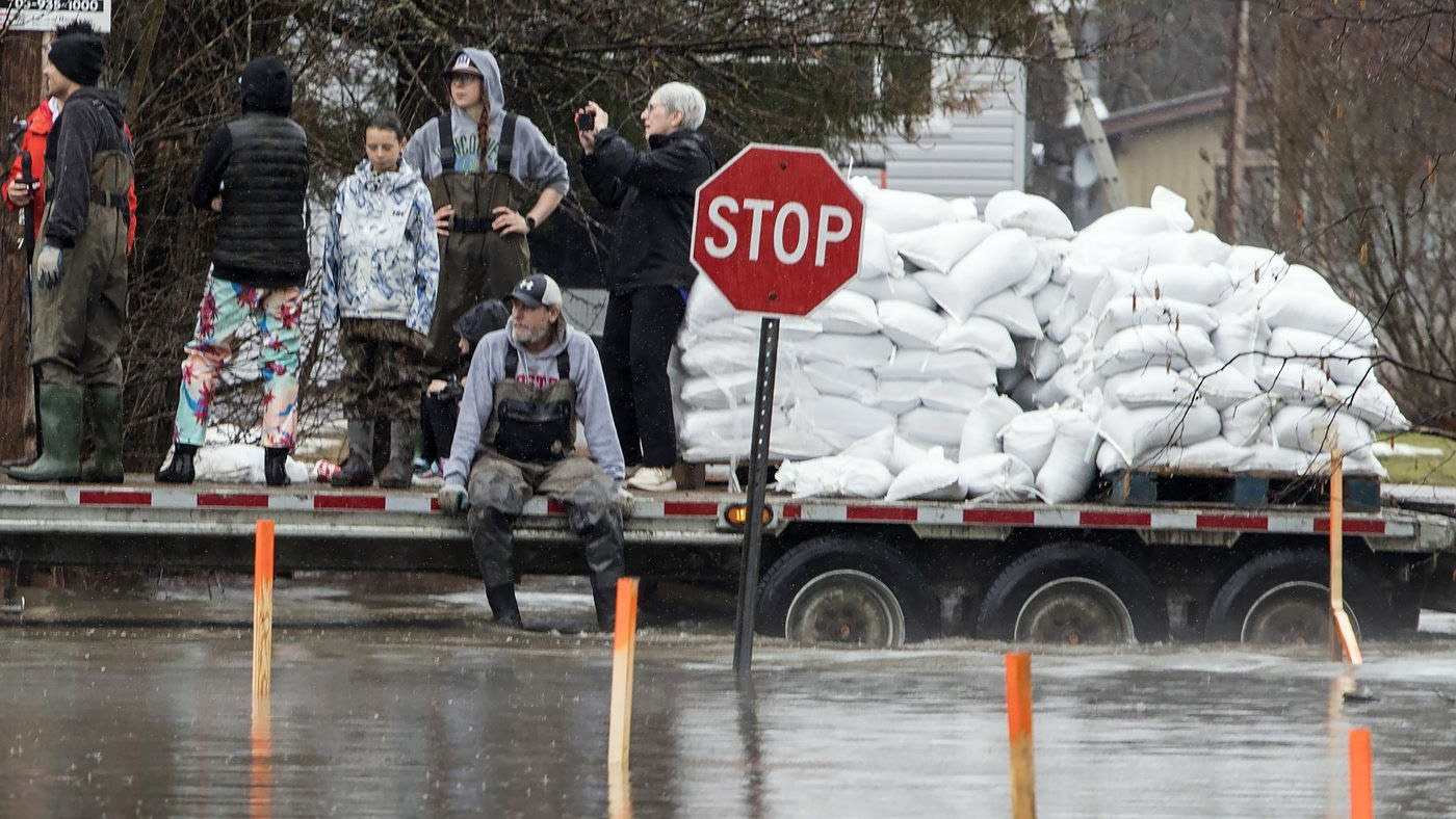 Deszcze i podtopienia. Mieszkańcy przygotowują się na powódź