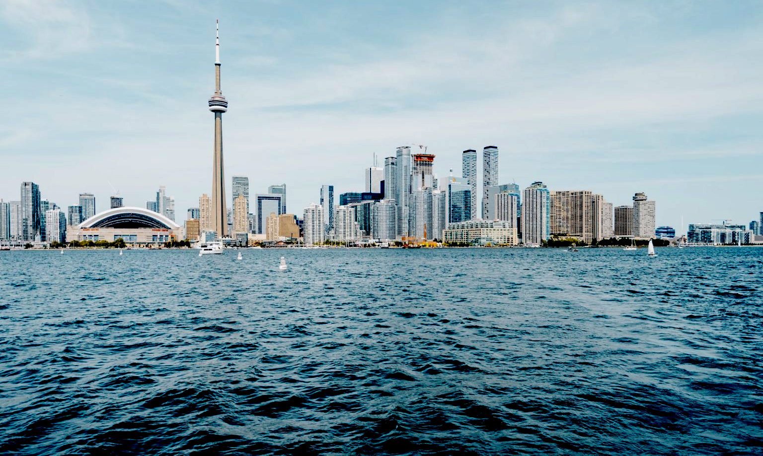 Rejs zamiast korków. Toronto testuje wodną komunikację