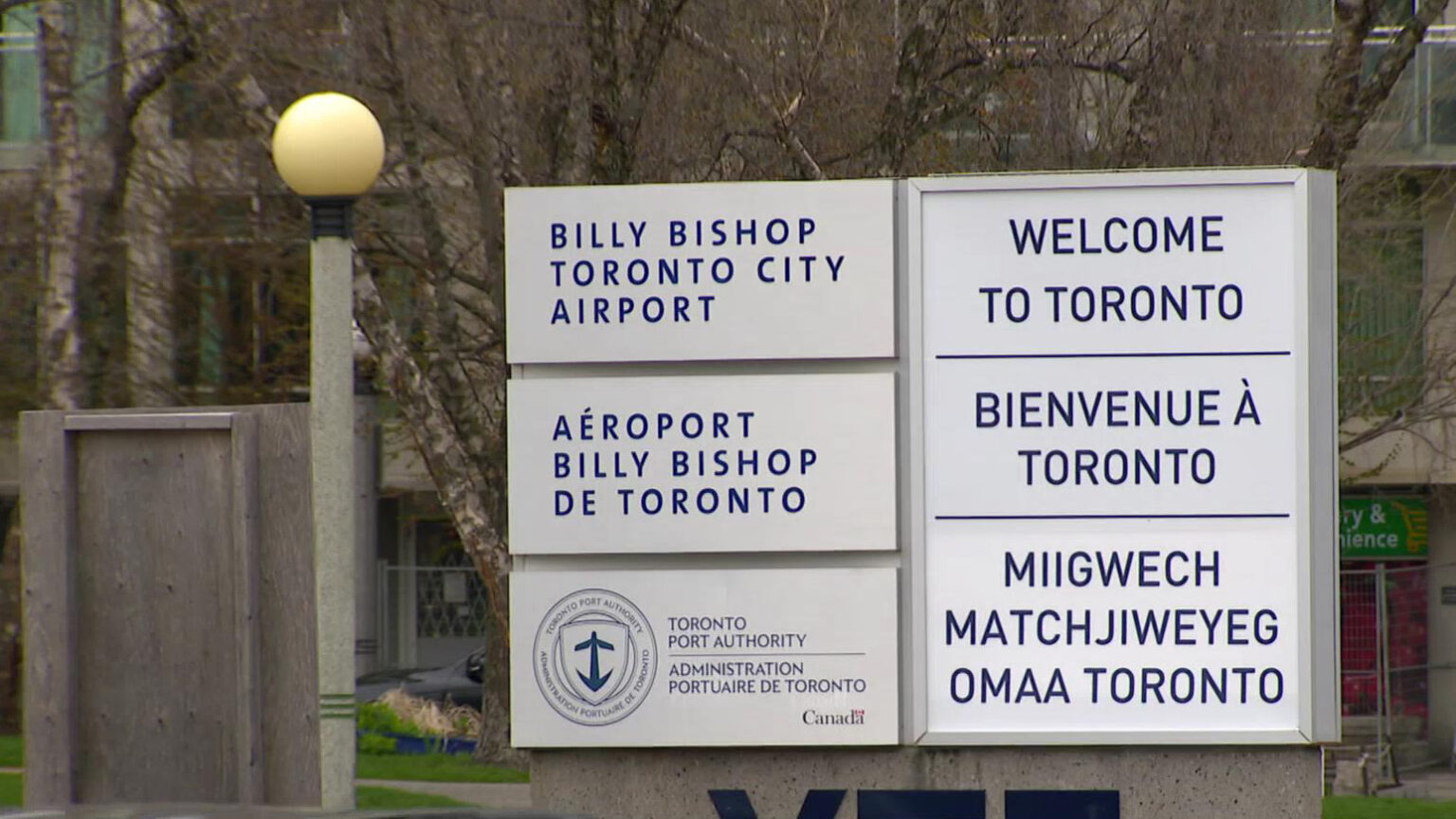 Toronto bez referendum ws. rozbudowy lotniska Billy Bishop
