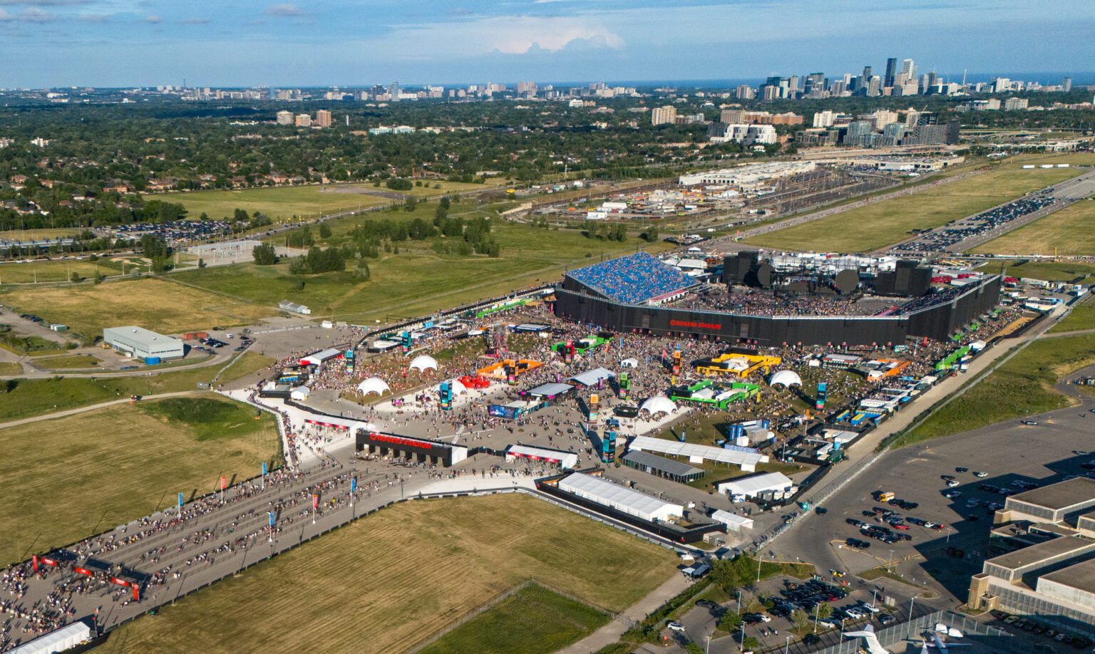 Problemy z hałasem podczas koncertów na Rogers Stadium