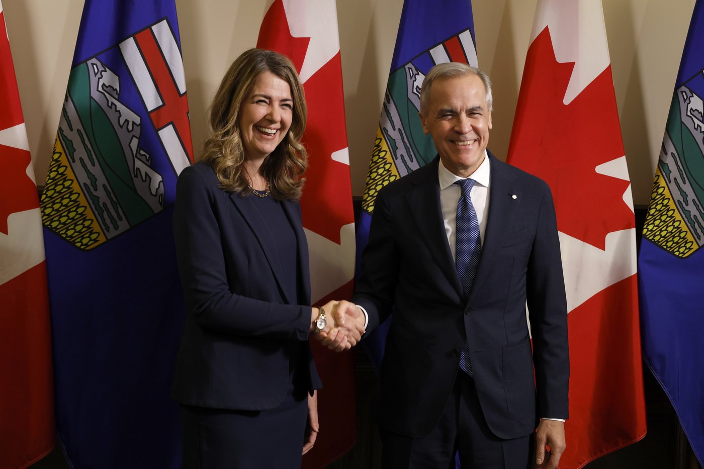 Carney ostrzega przed referendum w Albercie