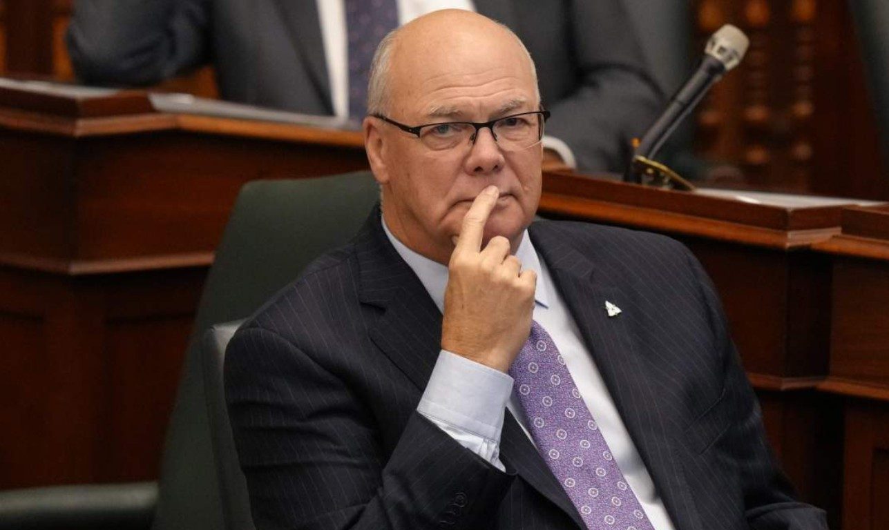 Rząd Forda wprowadza nowe przepisy przeciwko nielegalnym bazom ciężarówek na terenach rolnych