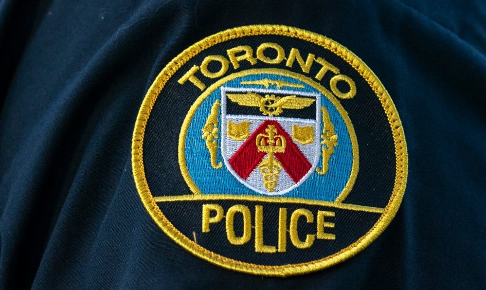 Trzech policjantów z Toronto aresztowanych i oskarżonych w Hiszpanii za napaść na prostytutkę wróciło do Kanady