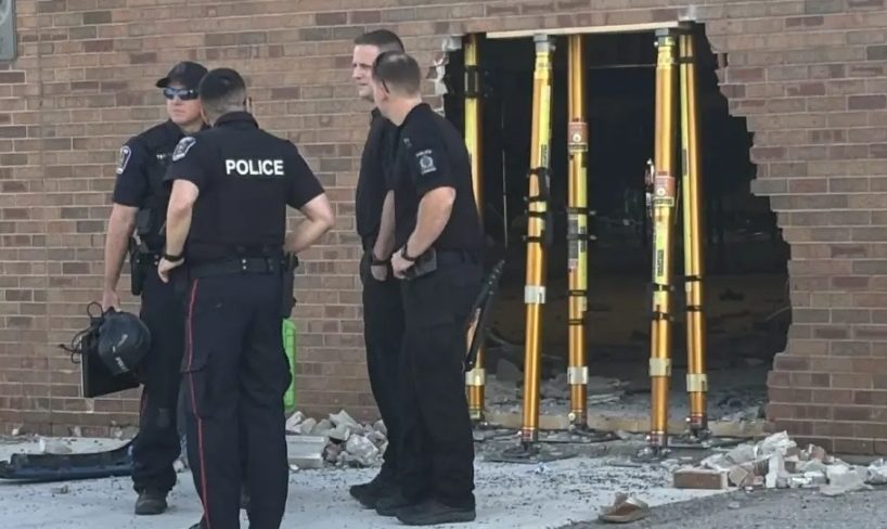 Samochód staranował ścianę siłowni w London, Ontario. 7 osób rannych
