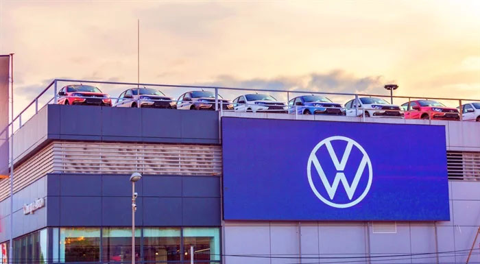 Niemcy – masowe zwolnienia w fabrykach Volkswagena