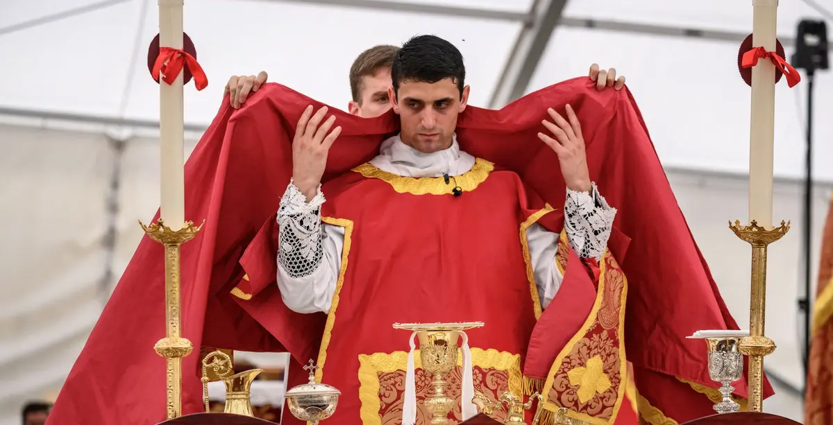 Historyk: Bractwo św. Piusa X może wybrać własnego papieża