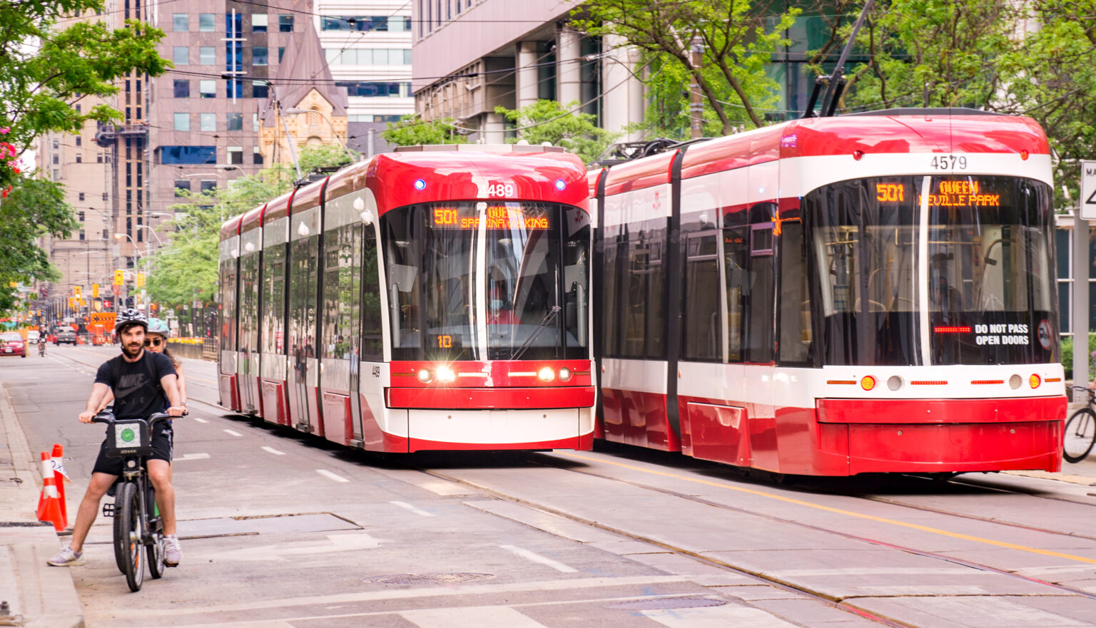 TTC uruchamia program monitorowania kierowców wyprzedzających tramwaje