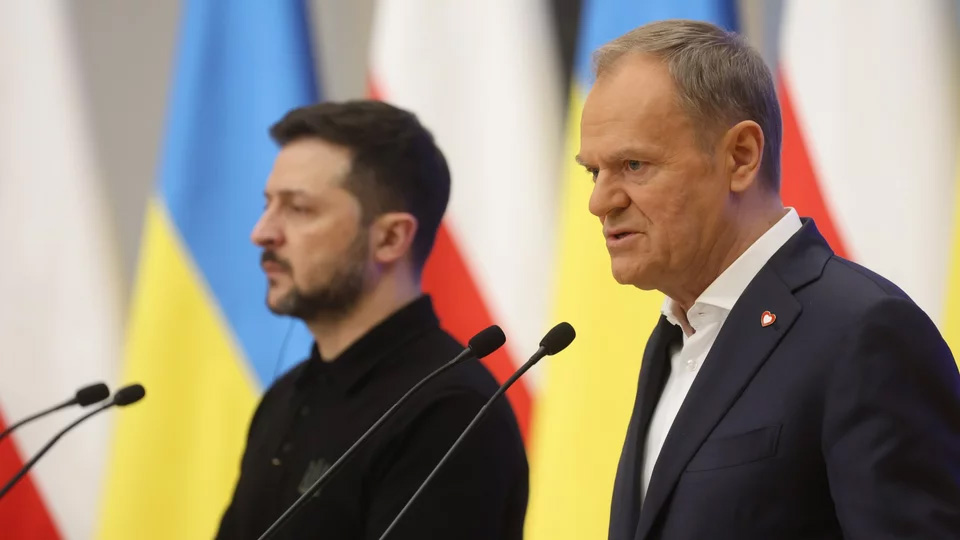 Tusk broni pomocy dla Ukrainy: „Nie igrajcie z ogniem”