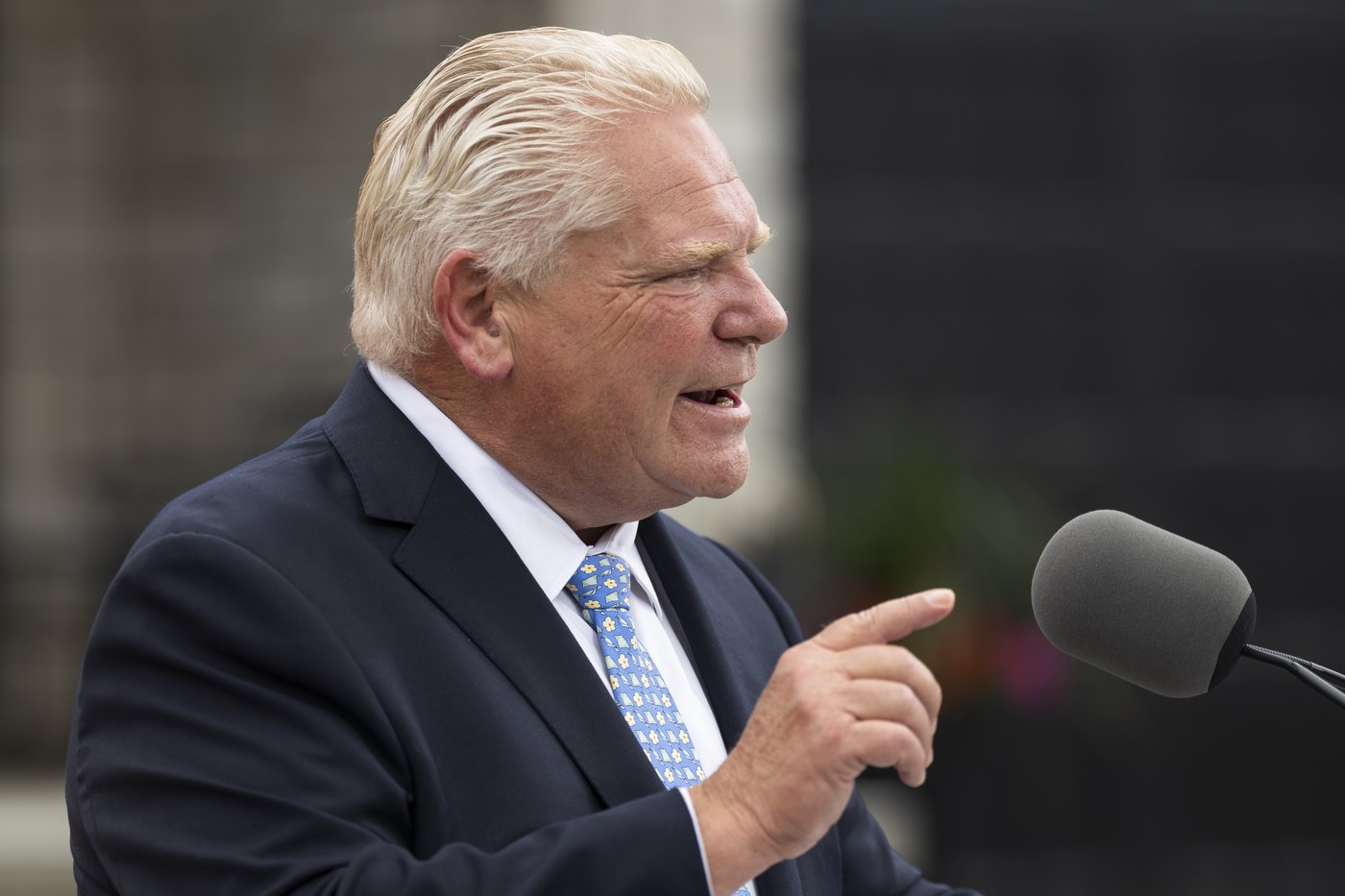 Ford gryzie się w język i łagodzi ton w sporze z Trumpem