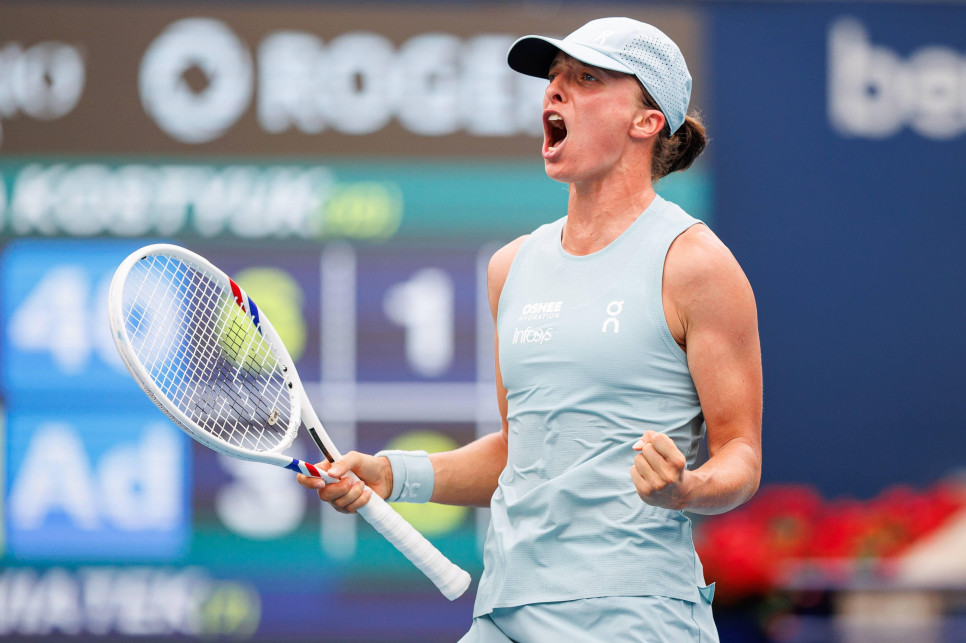 Świątek w finale turnieju w Toronto