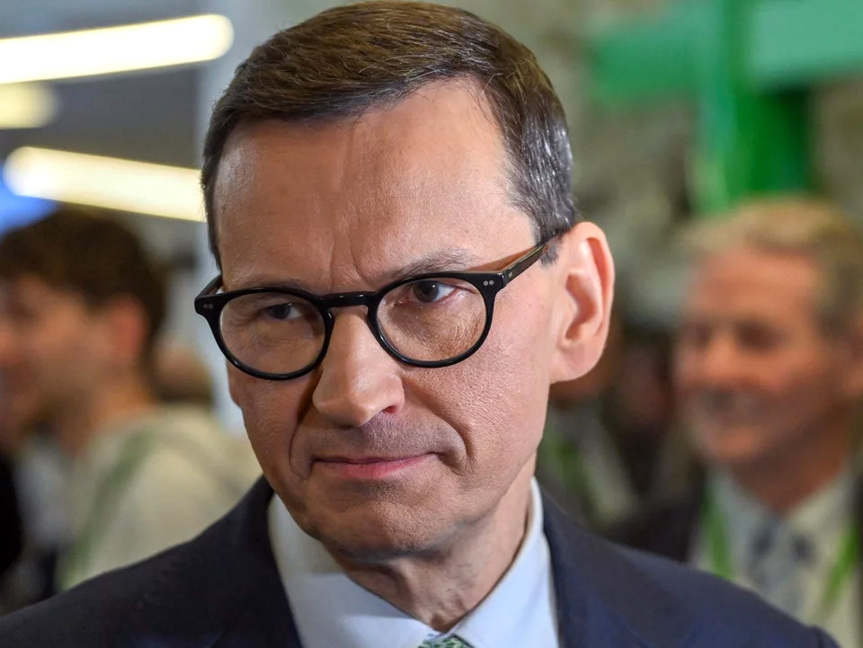 Morawiecki chce wysłać parlamentarzystów na szkolenie wojskowe