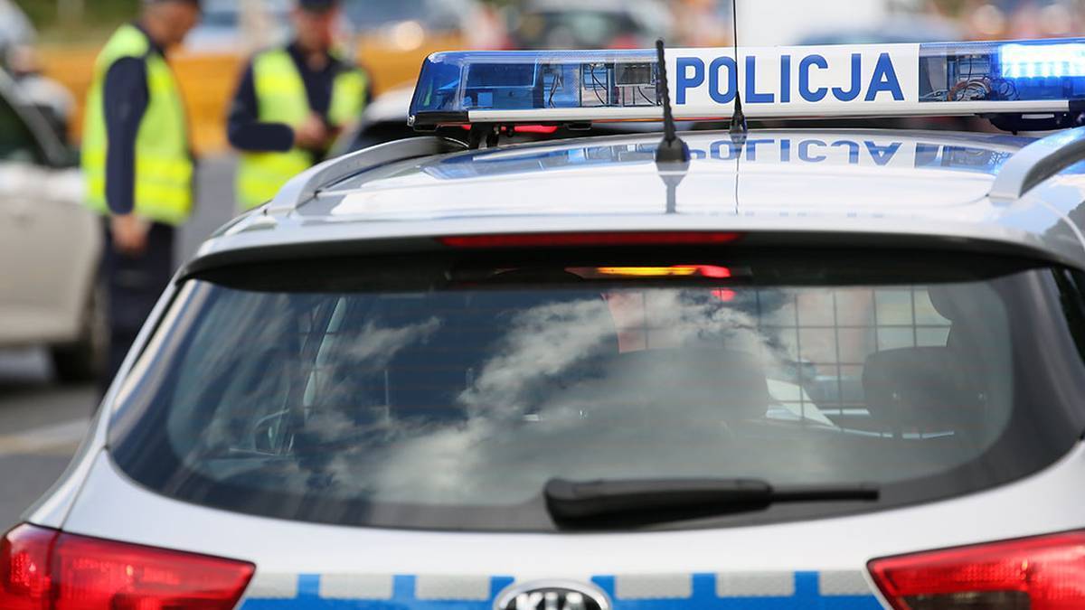 Tragedia podczas policyjnej interwencji w Trzciance. Nie żyje mężczyzna