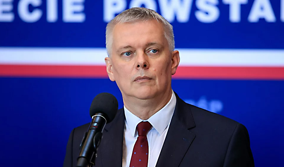 Asystentka ministra Siemoniaka dostała 172 tys. zł pomocy po powodzi