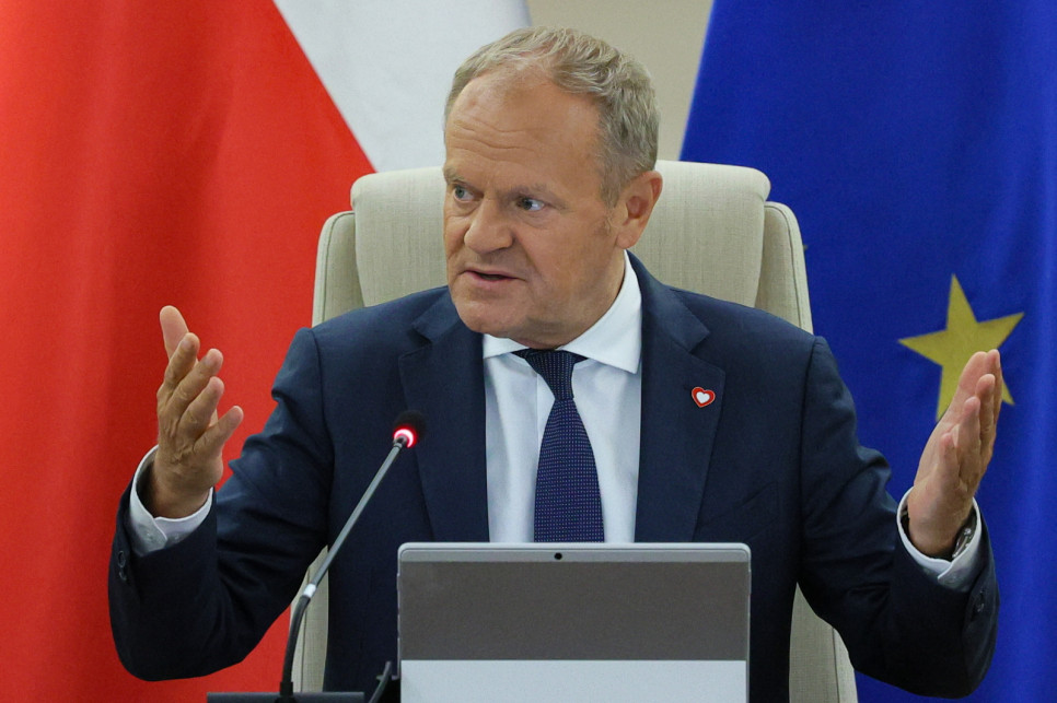 Afera z pieniędzmi dla powodzian. Tusk: “Nie będzie litości”