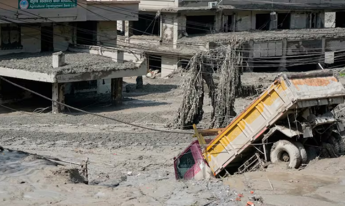 24 Kanadyjczyków wśród zaginionych po katastrofalnych powodziach w Nepalu i Tybecie. Zginęło co najmniej 157 osób