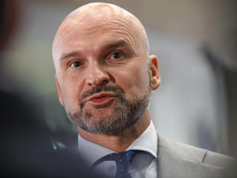 Wojna Brzoski z Meta o pieniądze ze scamu
