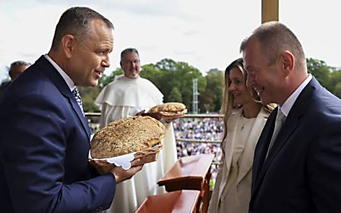 Nawrocki: Ręce precz od polskiej ziemi