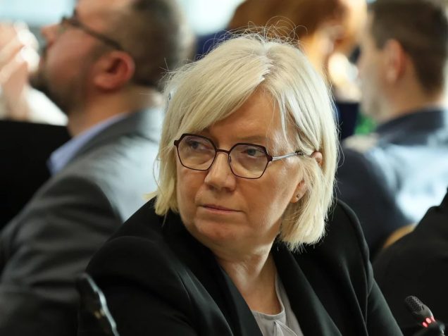 Byłej prezes TK grozi 10 lat więzienia