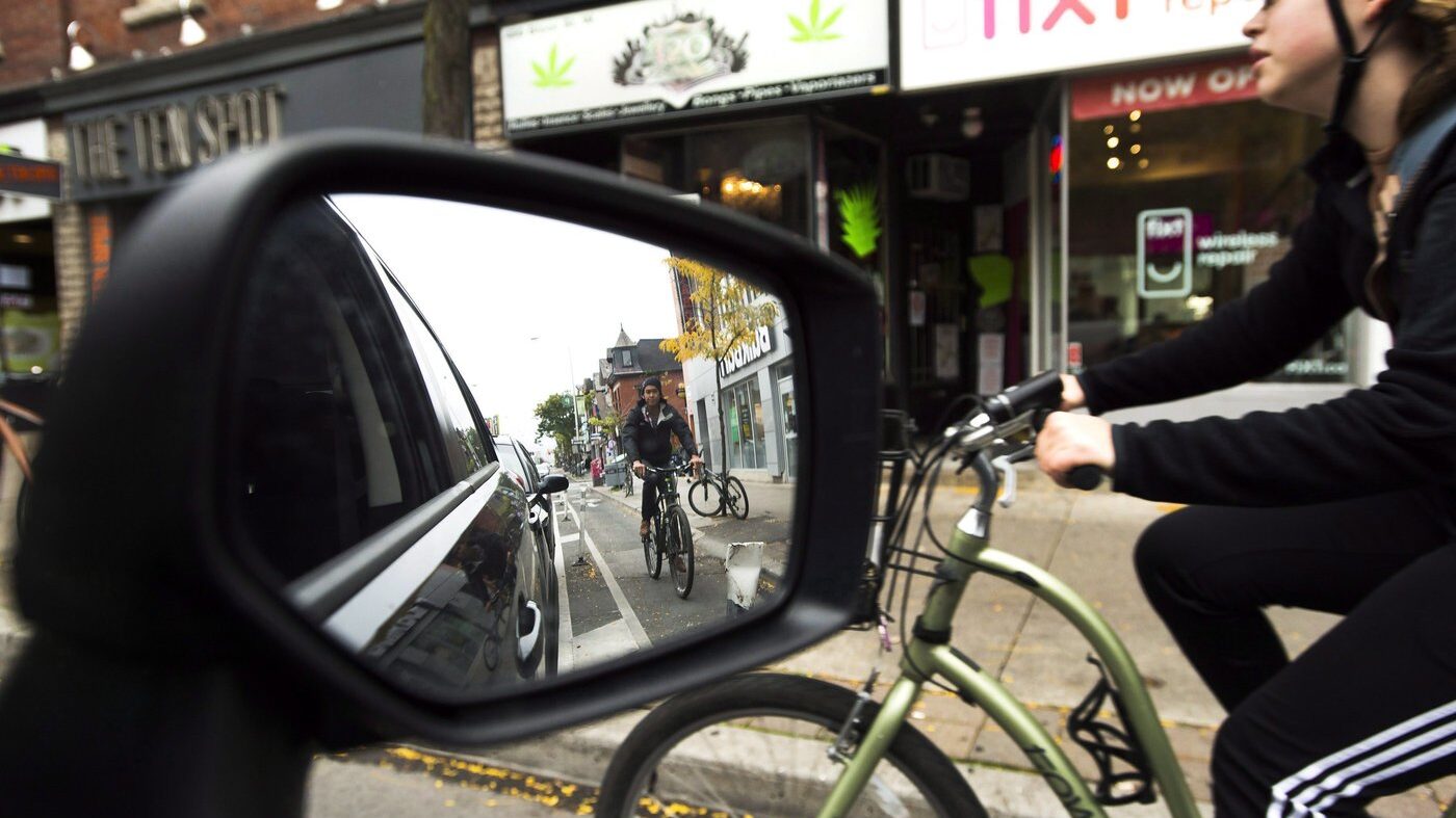 Ontario zaczyna likwidację pasów rowerowych