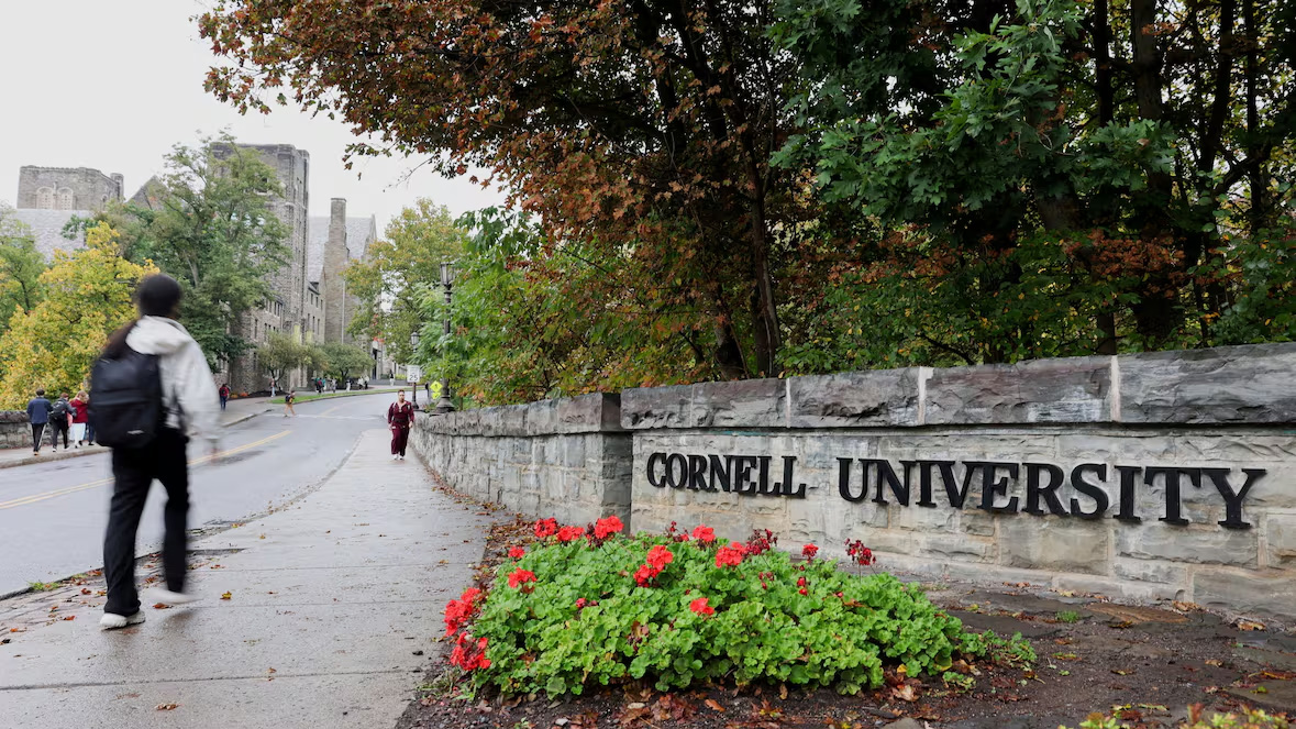 Groźby wobec kobiety oskarżającej studentów Cornell o gwałt