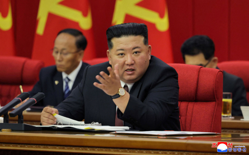 Kim testuje broń hipersoniczną