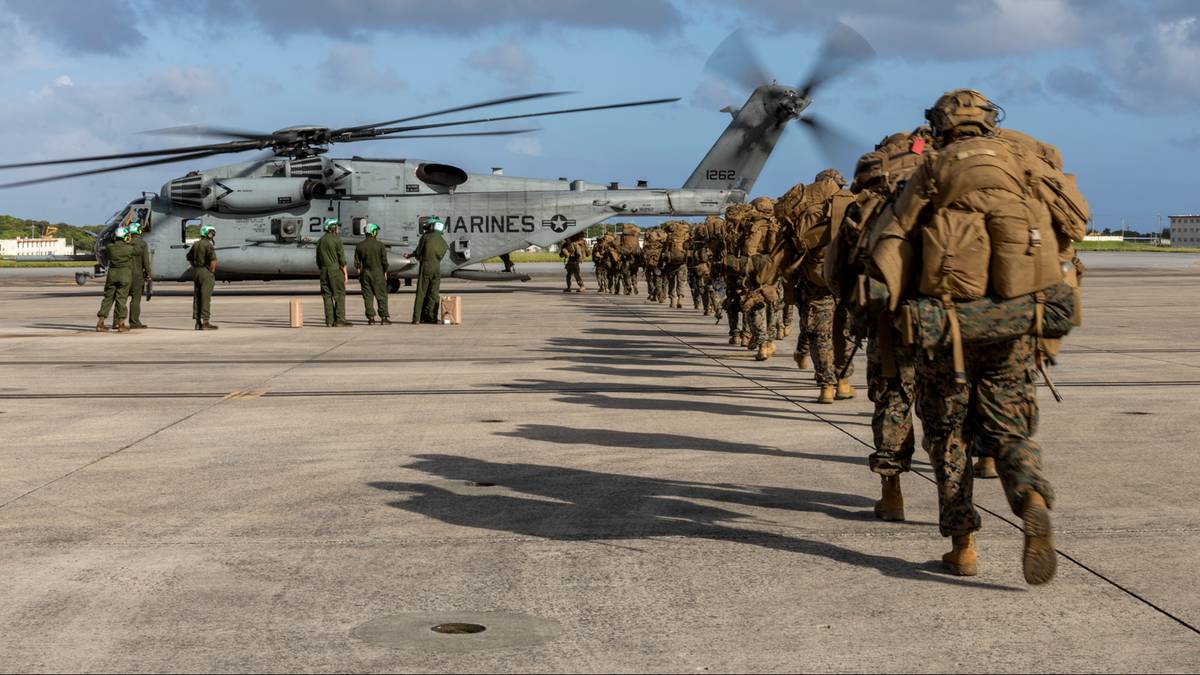 Godzina policyjna dla marines na Okinawie