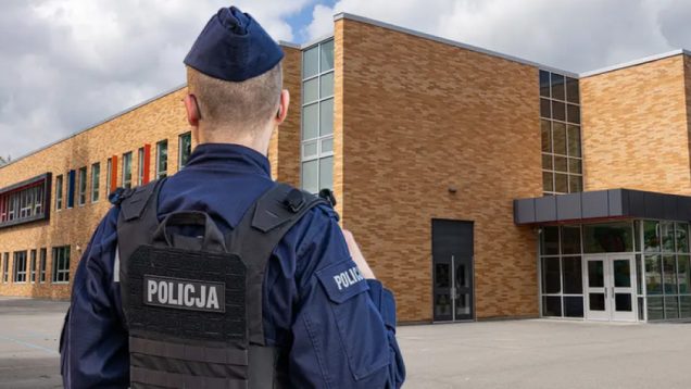 Policja skontrolowała 10 tysięcy szkół