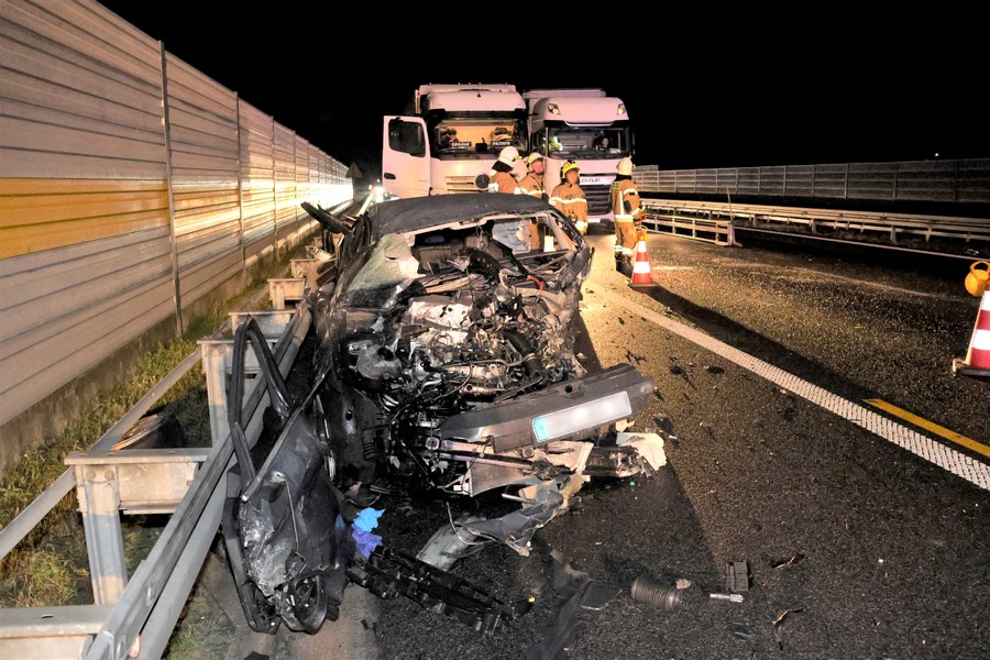 Pijany obywatel Niemiec spowodował poważny wypadek na autostradzie