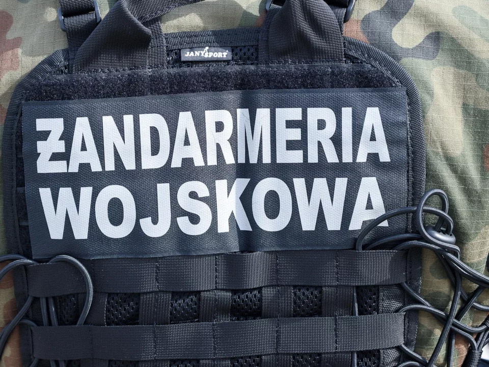 Tajemnicza przesyłka dla żandarmerii. Trzy osoby w szpitalu
